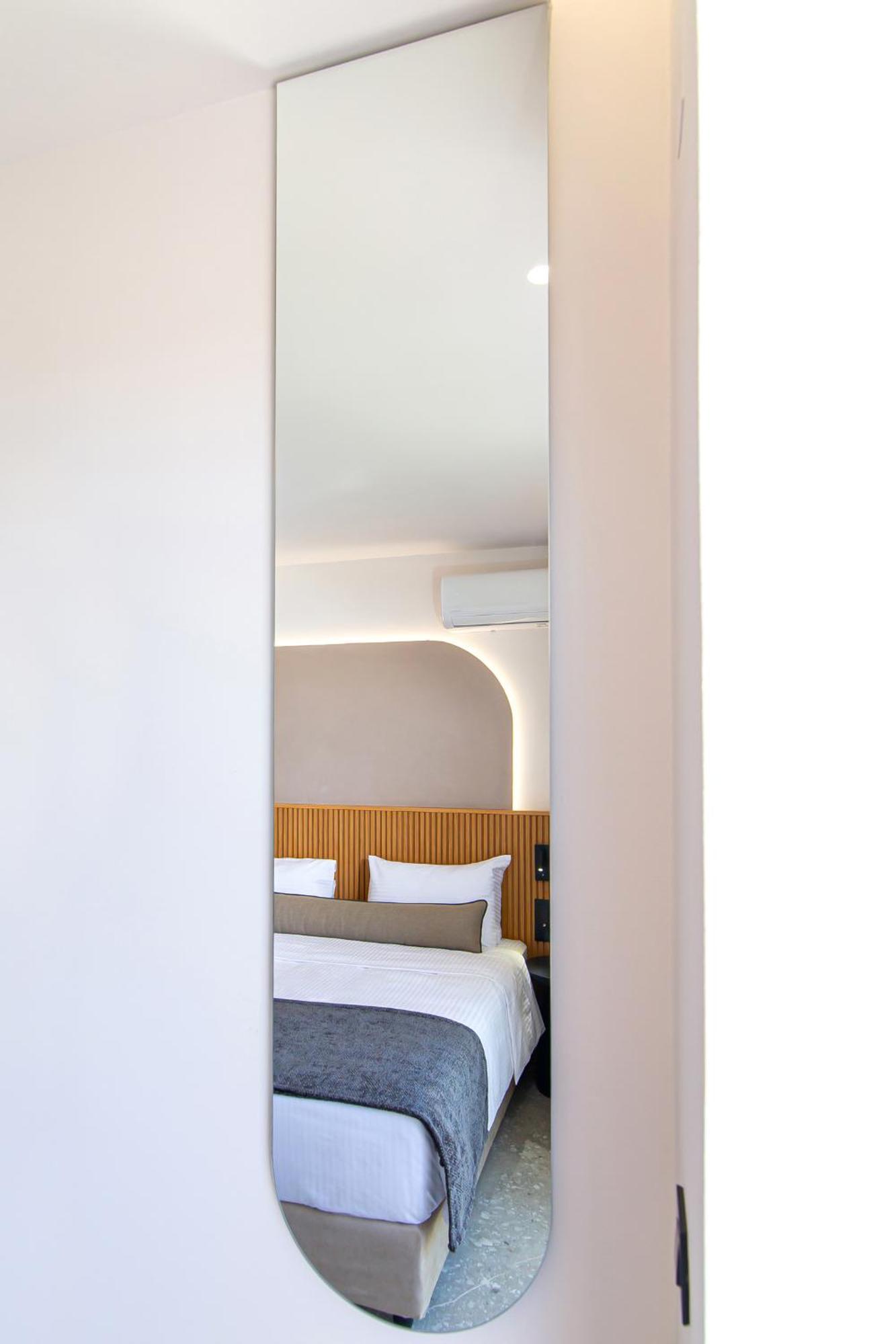 Quarto Triplo Premium com Vista Mar Lateral